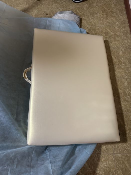 Кушетка для массажа