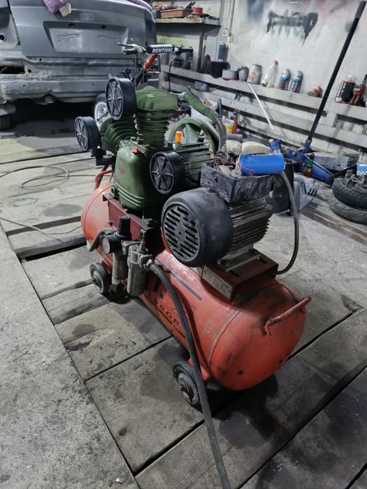 Продам компрессор
