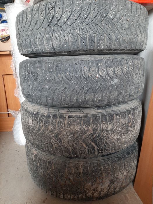 Продам диски с зимней резиной