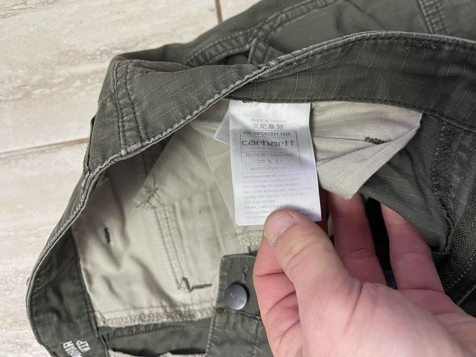 Blugi Carhartt in stare buna