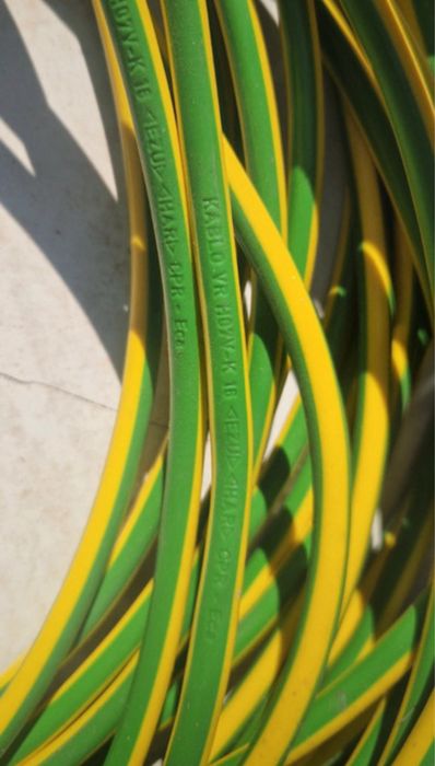Cabluri electrice , curent