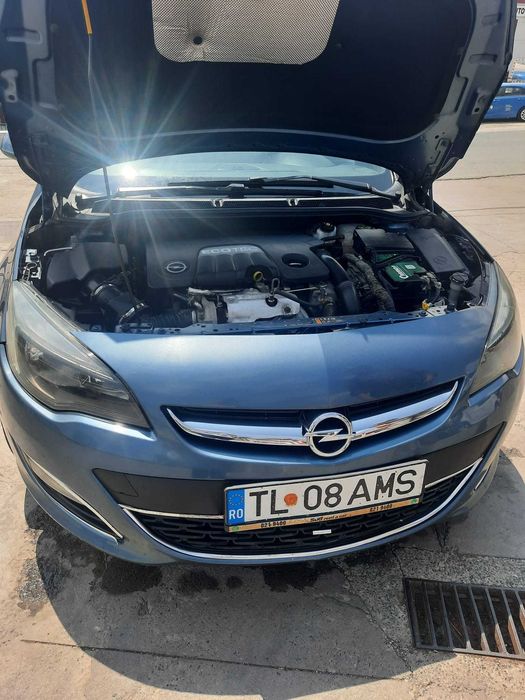 Vand Opel Astra J 2017