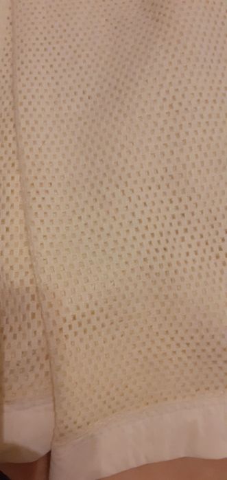 Vand 2 cuverturi elegante si salteluța (topper) de o persoana