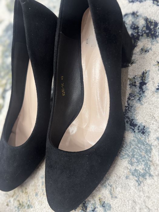 Срочно продам кожаный сапоги