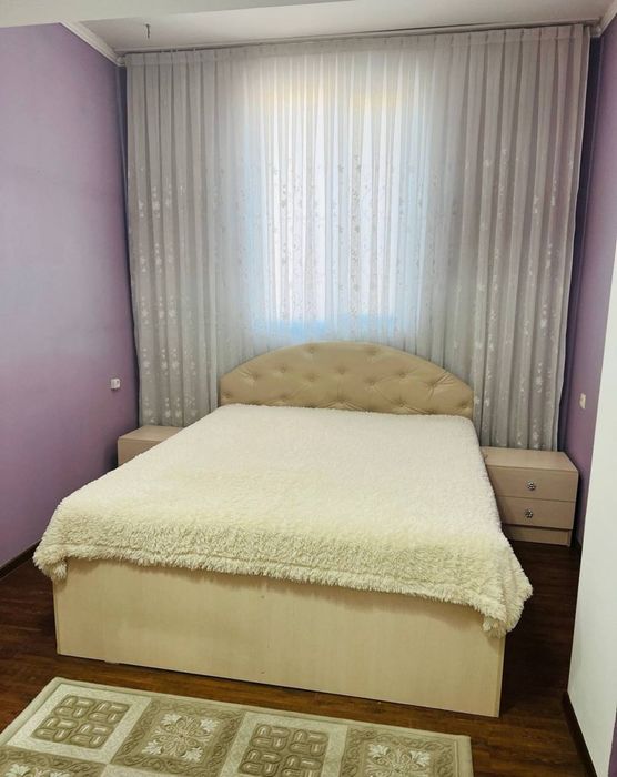 СРОЧНО! ПРОДАЁТСЯ 1в 2/4/4 квартира 
на Ц-6
За кинотеатром Казахстан