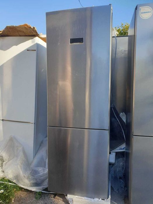 Холодильник BOSCH kgn49xi30u