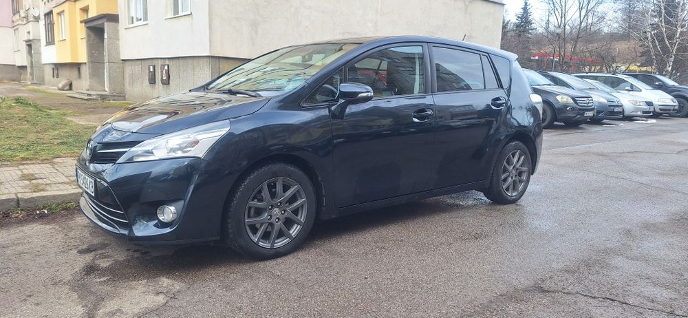 Toyota verso 2.0/124к.