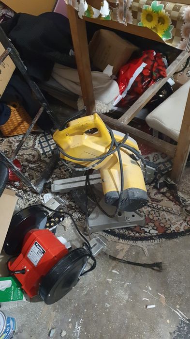 Fierăstrău circular de masa