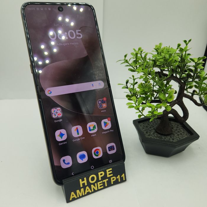 Hope Amanet P11 - Motorola Moto RAZR 70 Ultra/ 512 GB / 16GB Ram /Garantie / 76072