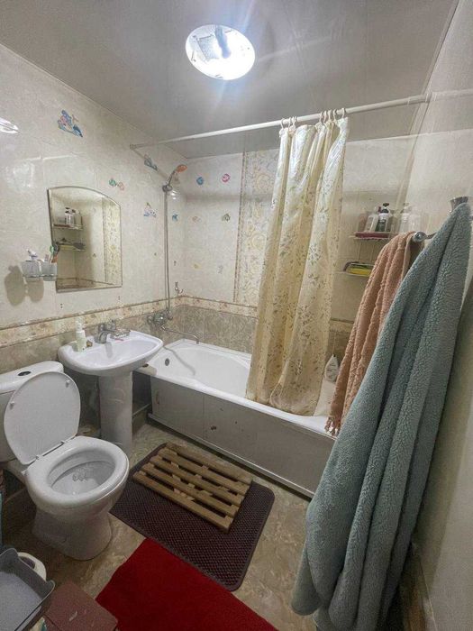 Продается квартира на первом этаже (Госпитальный рынок)