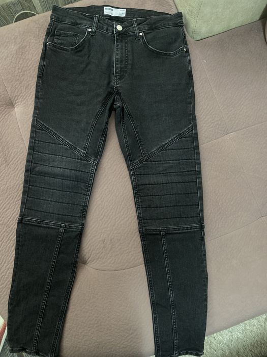 Мъжки дънки на Бершка