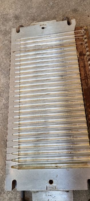 Форма для свечей алюминиевая один залив 26 шт