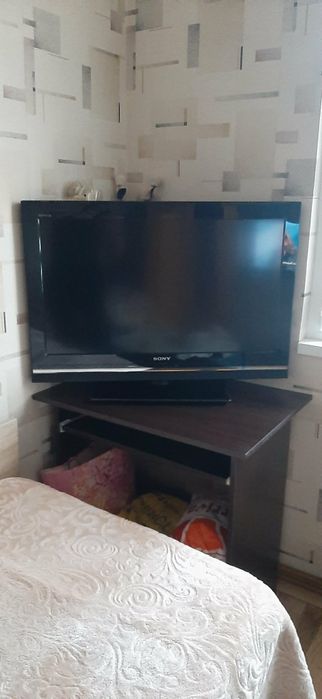 Продавам телевизор Сони