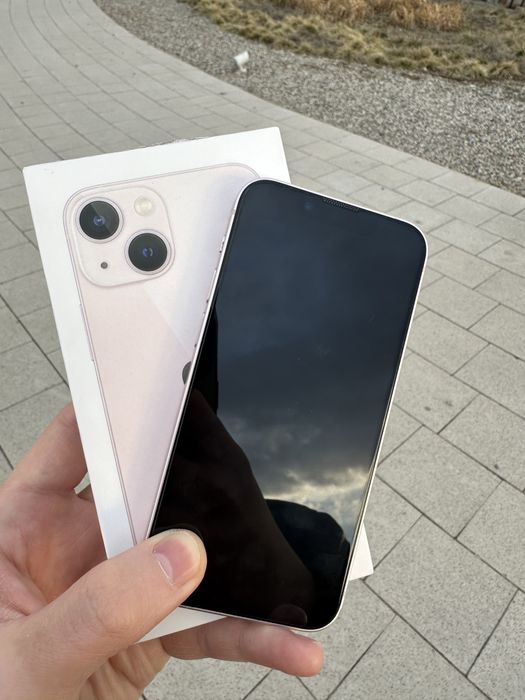 iPhone 13 mini в хорошем состоянии