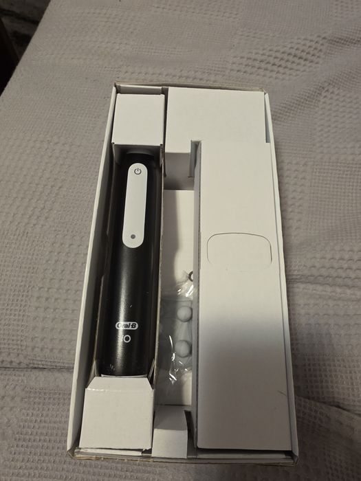 Oral-b IO series 3s  Електрическа четка за зъби