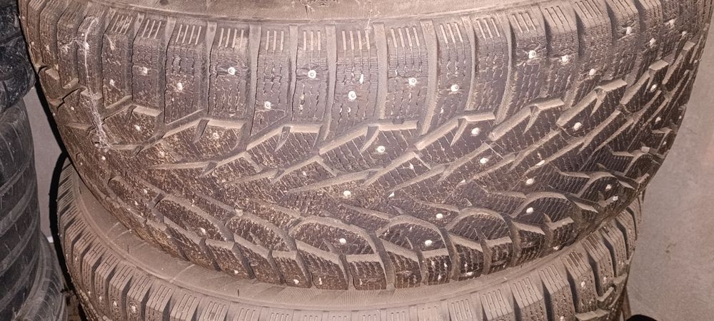 Продаётся резина 275/55/20