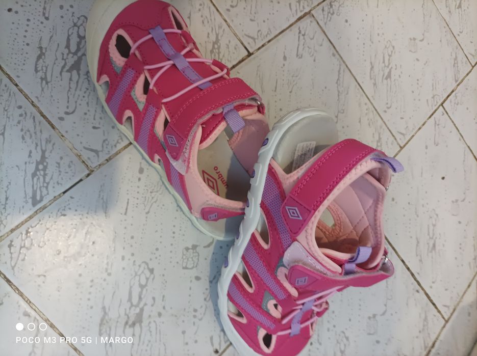 Сандали umbro      l