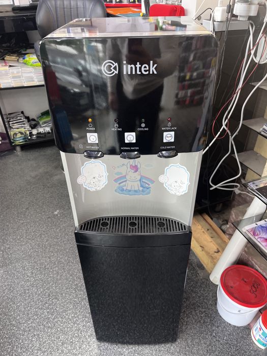 Продается кулер для воды