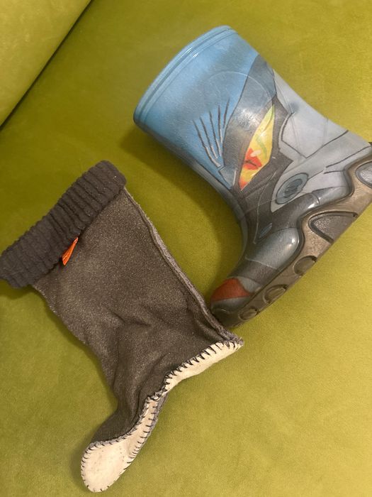 Детско яке и ботушки за дъжд