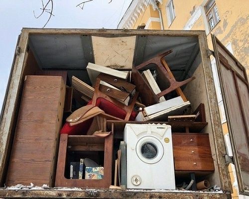 Вывоз хлама старых вещей