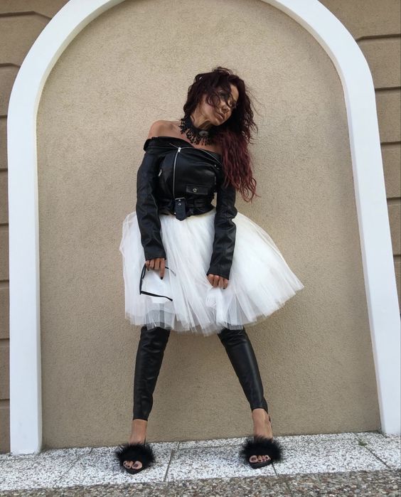 Уникална тюлена пола Djofra, която стои великолепно