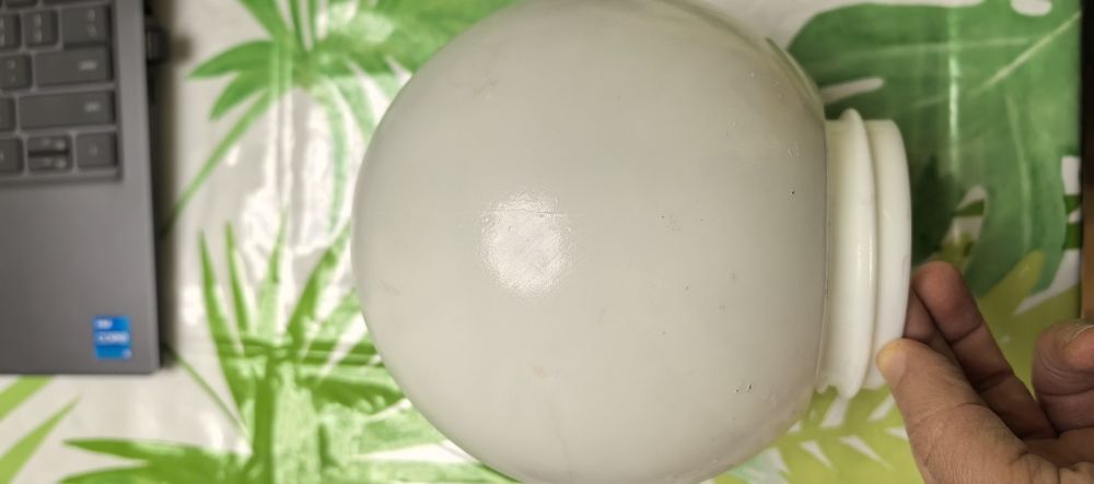 Продавам Резервни абажури и стъкла за настолни лампи, полилеи