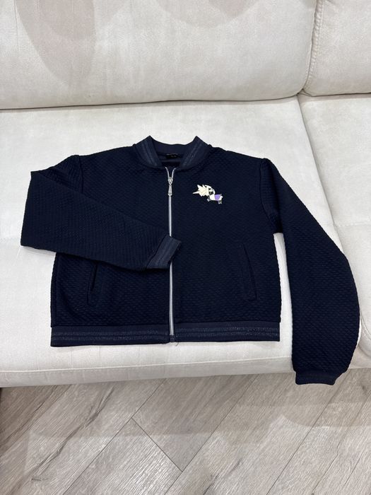 Кофта для девочки 146см 8-10 лет на замке