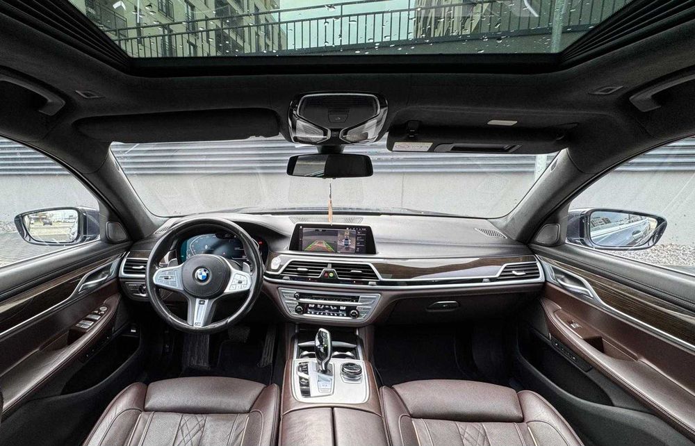BMW Seria 7 XDrive / Gesturi / Soft-Close/ Trapa /Masaj /Harman Kardon