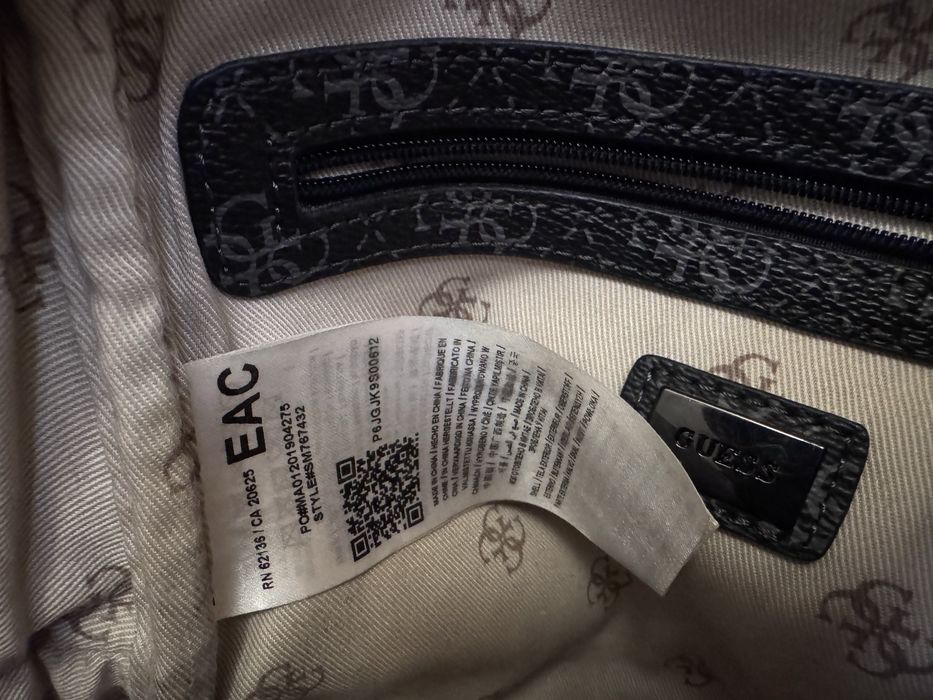 Ghiozdan marime mica guess