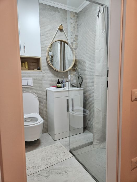 Apartament 3 camere, complet renovat, 2 băi, etaj 1 – Zona Spitalul Județean, Craiova