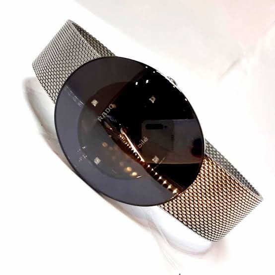 Женские часы RADO