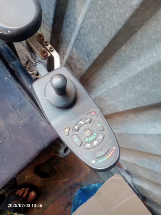 Продам электро-инвалидную коляску