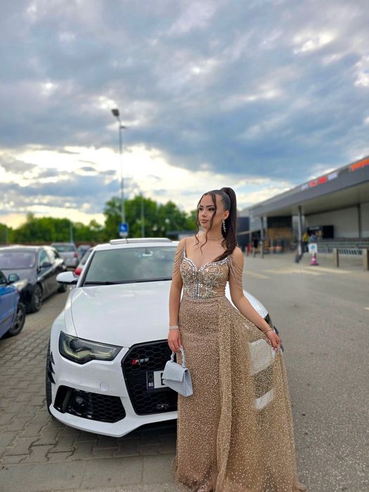 Бална рокля с камъни