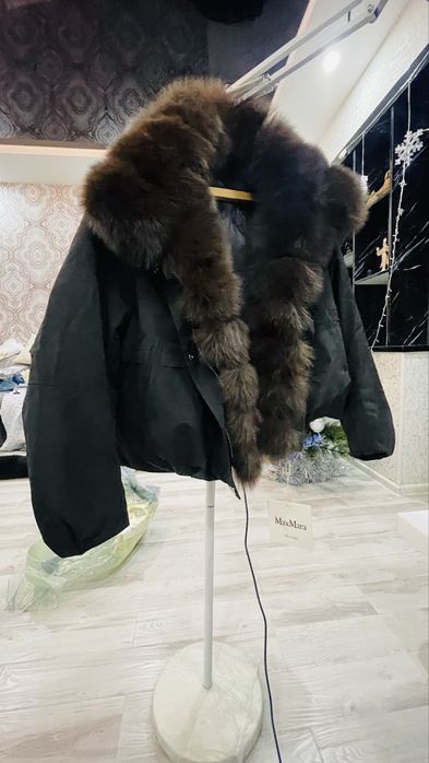 Теплые куртки разные  цены