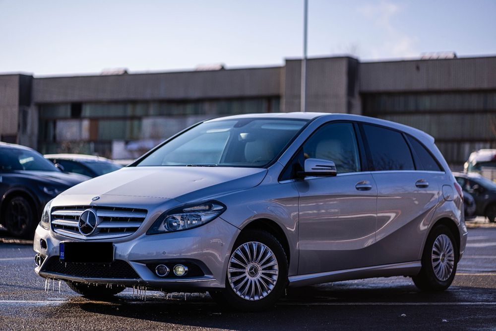 Mercedes-Benz B Mercedes 2012  B180 Diesel 1.8 109 CP