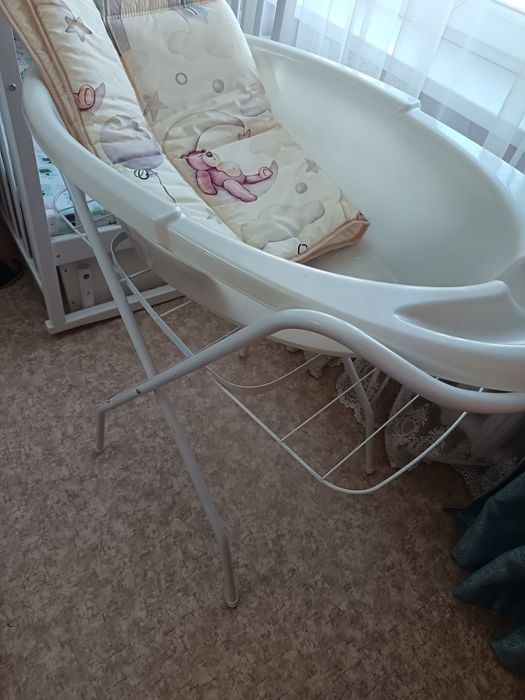 Детская ванночка и кроватка