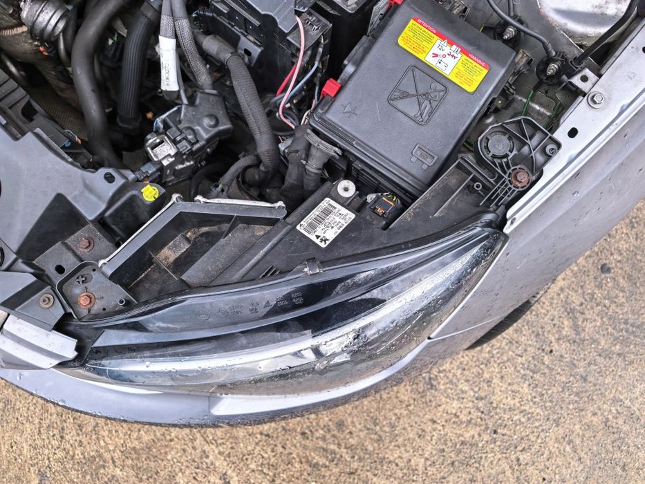 Фар/фарове full led/led за Пежо/Peugeot 308 T9