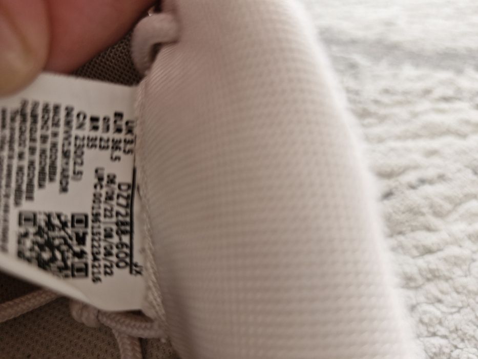 Дамски маратонки Nike