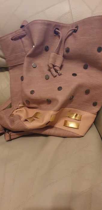 Чисто нова раница