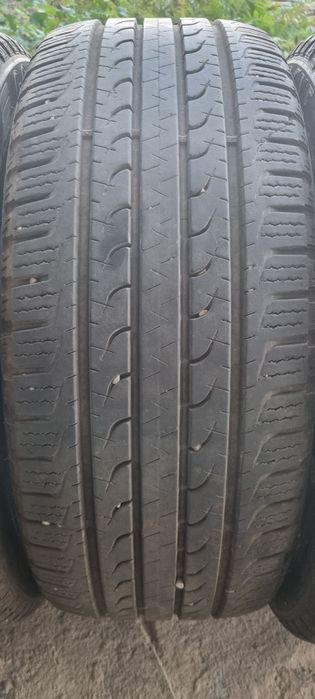 Goodyear EfficientGrip SUV 235/50 R19 103V