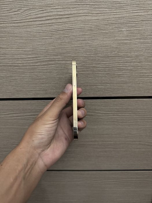 Айфон 12 про без ремонта