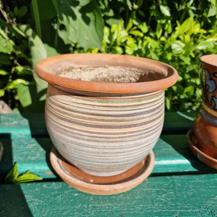 Продам глиняные горшки