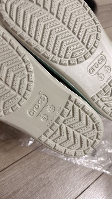Продам crocs не подошел мне размер