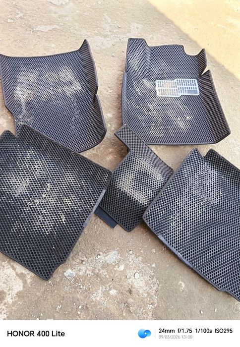 Лексус е300. Пользовался месяц