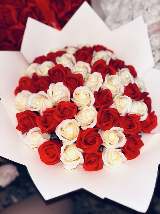 Дайын мыльные розы букеттер бар