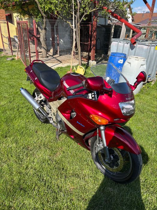 Motocicleta Kawasaki zzr 600