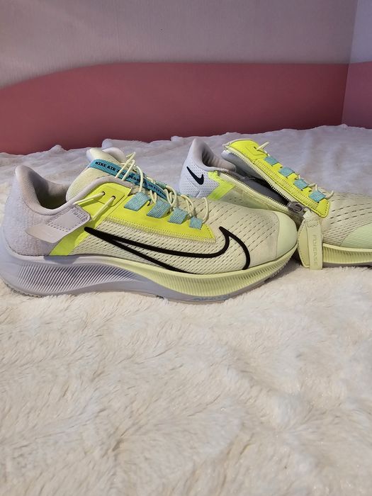 Дамски маратонки на Найк