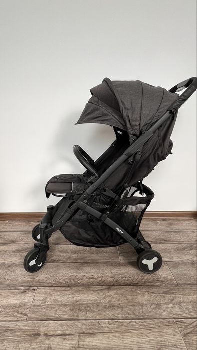 Продаётся детская коляска