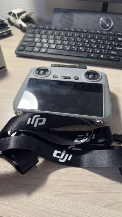 Продам дрон dji mini 5 pro