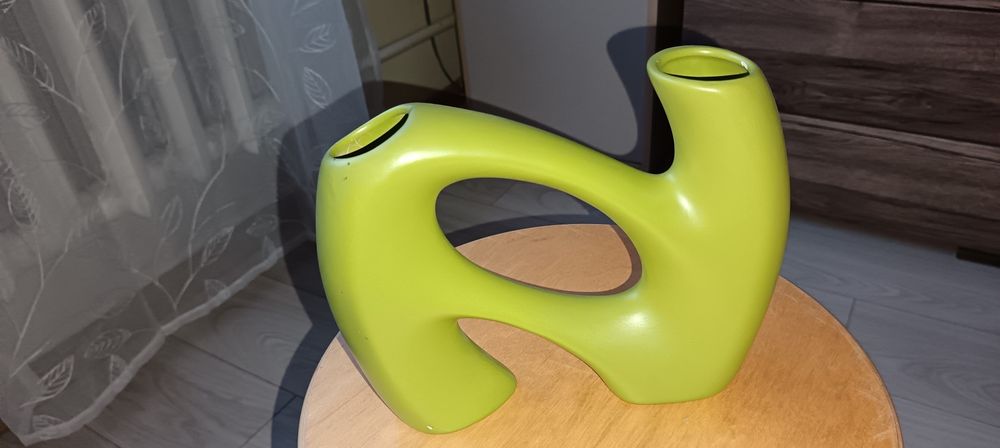 Ваза салатовая фигурная